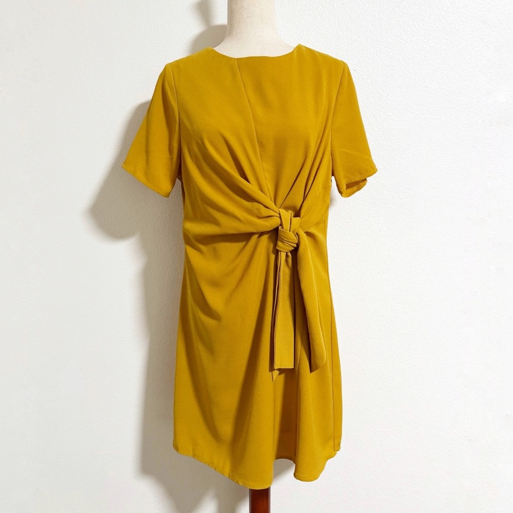 NEW Gilli Mustard Knot Tie Waist Dress